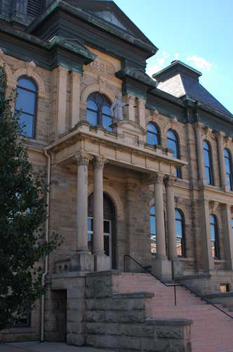 Entrance to Millersburg Courthouse