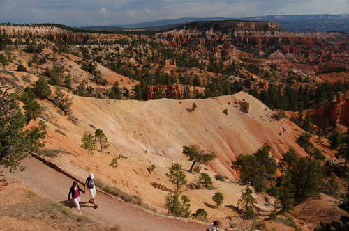 Hikers on Bryce Canyon Trail