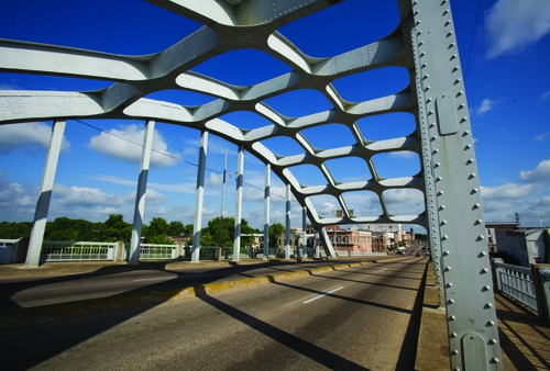Architecture of Edmund Pettus Bridge