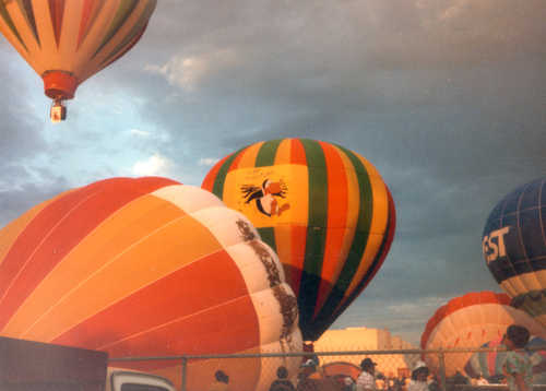 Balloon Racing is Popular in Deming