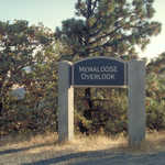 Memaloose Overlook Sign
