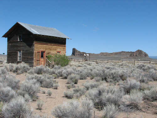 Fort Rock and Old Homesteads 