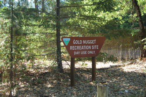 Gold Nugget Recreation Area Sign