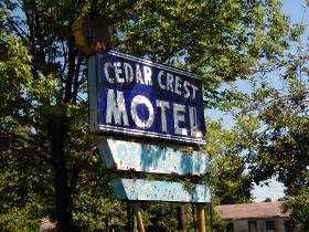 Cedar Crest Motel