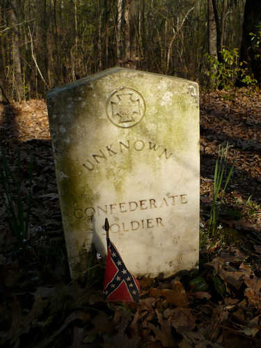 Grave of Confederate Soldier on Natchez Trace Parkway