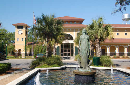 Statue and Fountains at Daphne City Hall
