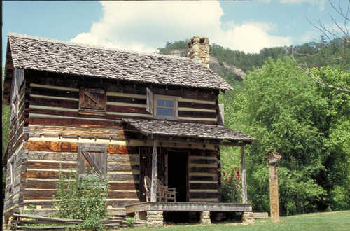 House in Gladie Historic Area