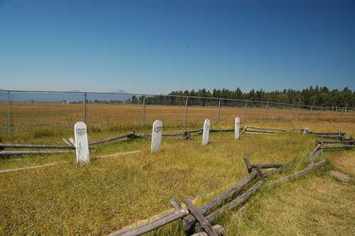 Graves at Historic Fort Klamath