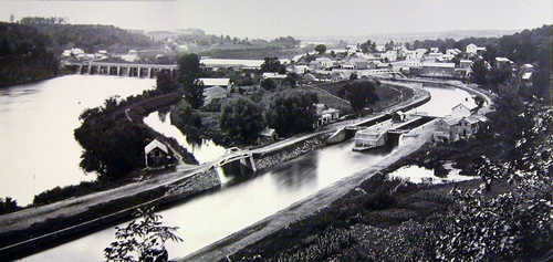 Historic Erie Canal Photo: Aqueduct over the Mohawk River